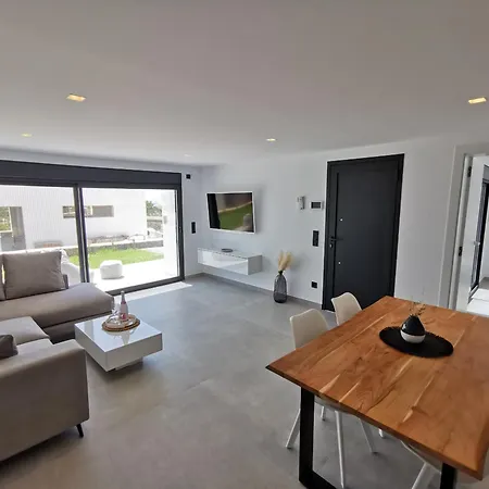 וילה White Flamingo