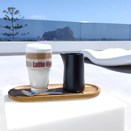 White Flamingo וילה *