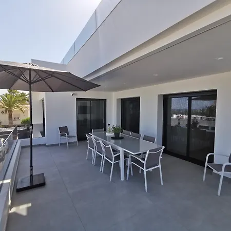 White Flamingo Villa