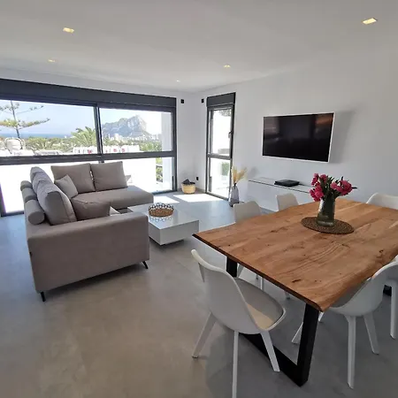 Villa White Flamingo